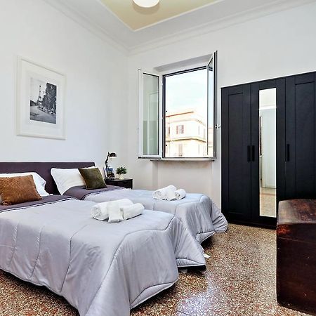 Piazza Capponi Apartment Rome Bagian luar foto