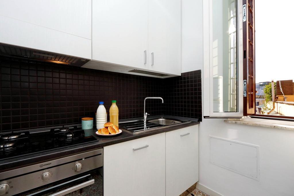 Piazza Capponi Apartment Rome Bagian luar foto