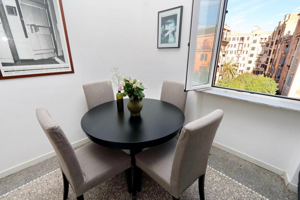 Piazza Capponi Apartment Rome Bagian luar foto