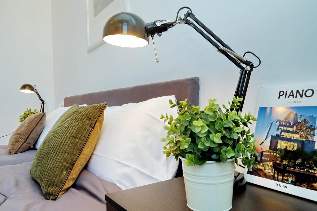 Piazza Capponi Apartment Rome Bagian luar foto